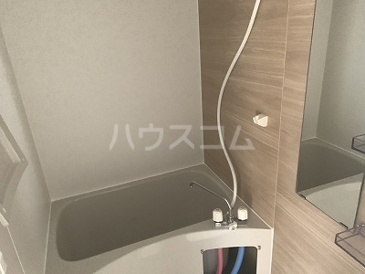 13/30 浴室