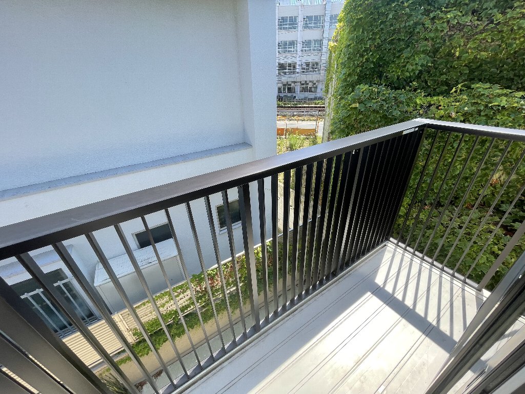 20/30 バルコニー