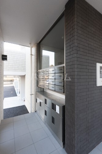 20/22 エントランス