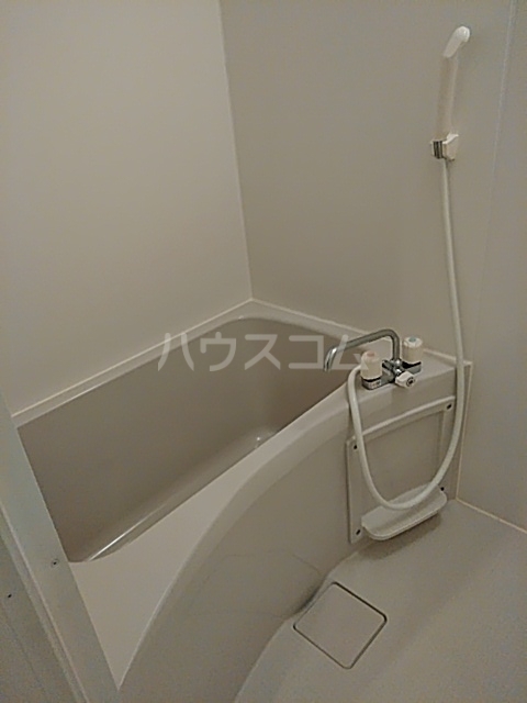 16/30 浴室