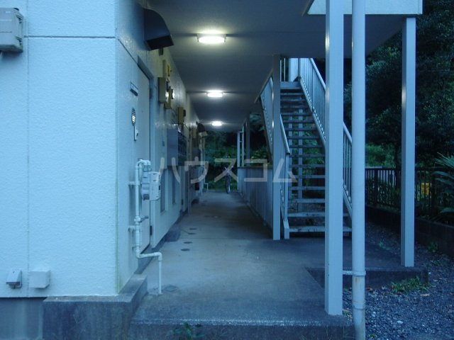 22/30 エントランス