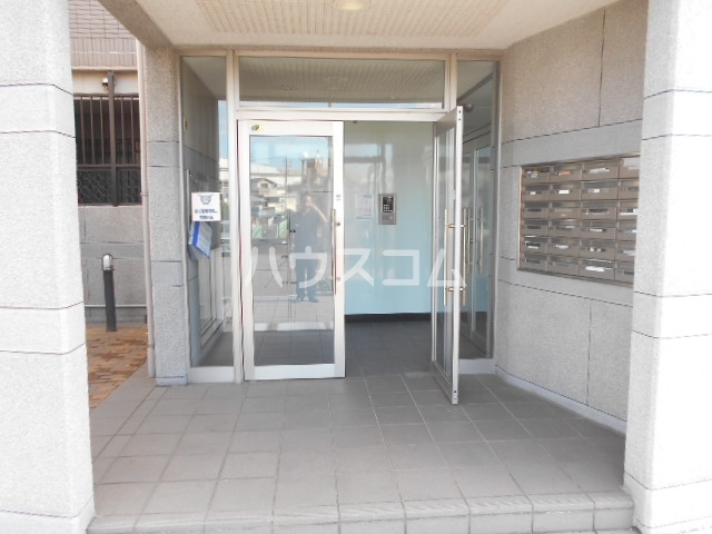 15/17 エントランス