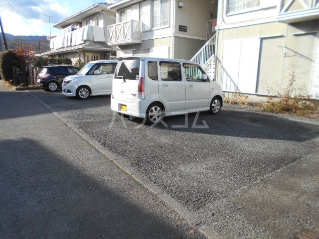 3/5 駐車場