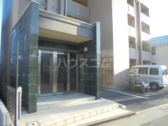 20/28 エントランス