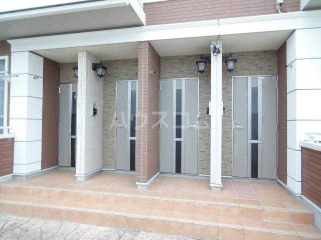 16/22 エントランス