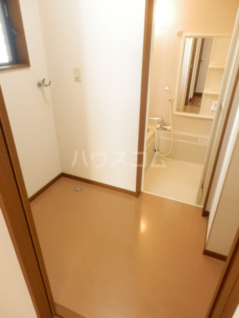 22/28 駐車場