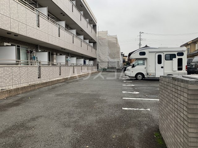 3/7 駐車場