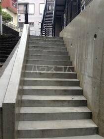 15/18 エントランス