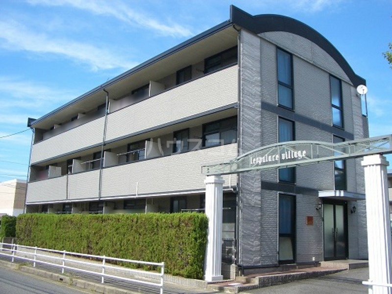 16/26 エントランス