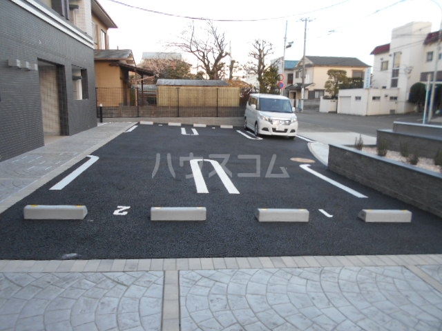 25/30 駐車場