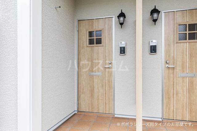 15/18 エントランス