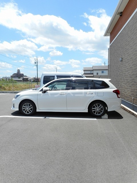 14/19 駐車場