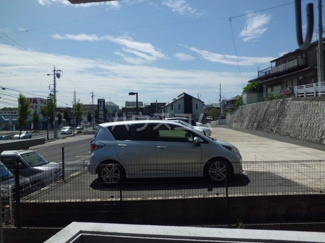 22/30 駐車場