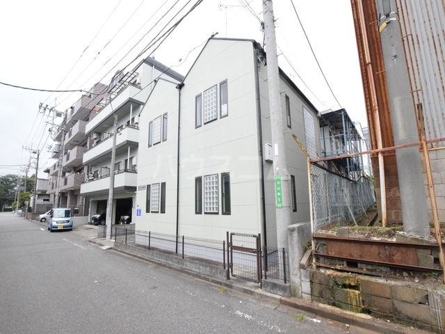 15/15 エントランス