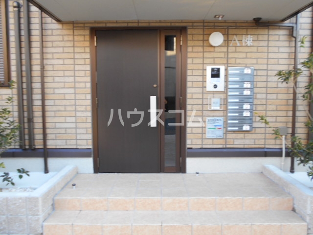 13/23 エントランス