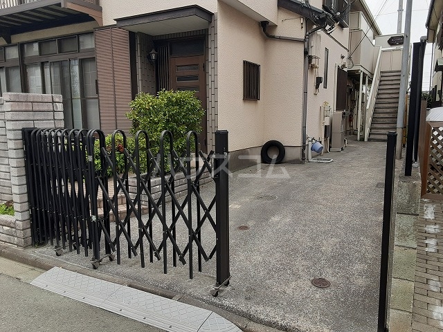 29/30 エントランス