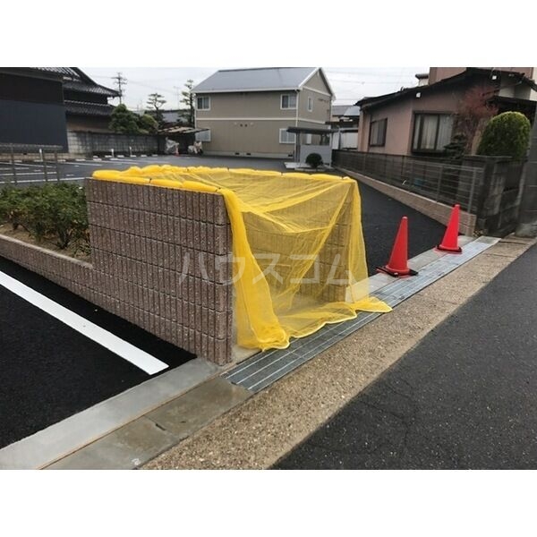 14/19 駐車場