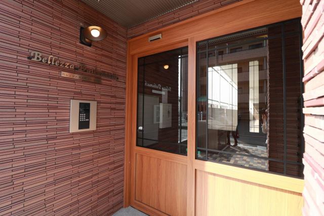 22/29 エントランス