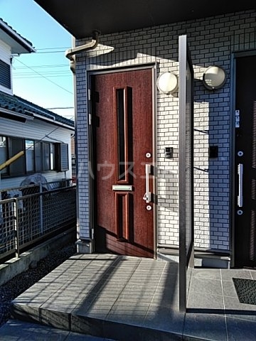 24/30 エントランス