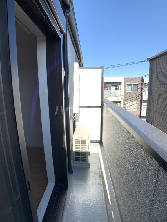 23/30 バルコニー