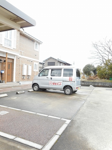 15/19 駐車場