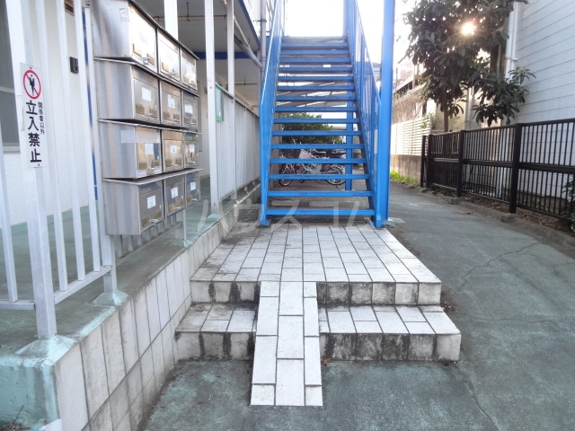 29/30 エントランス