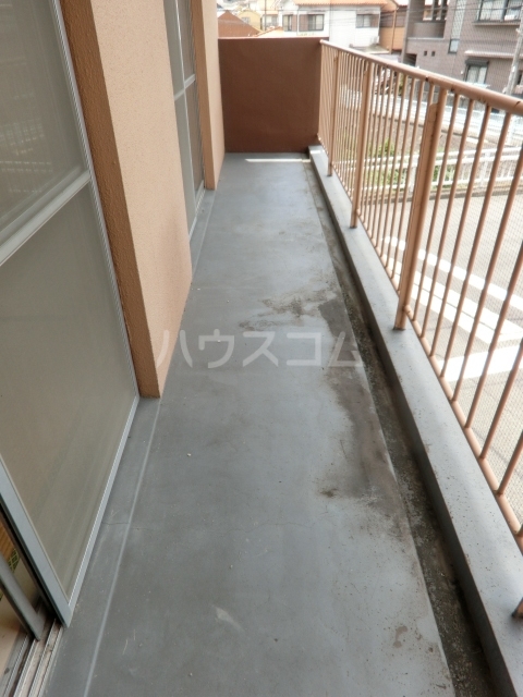 13/19 バルコニー