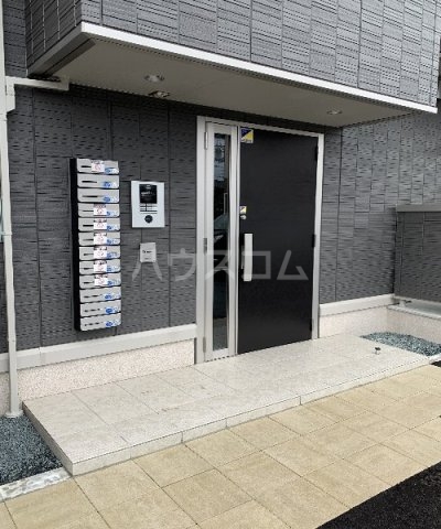 20/30 エントランス