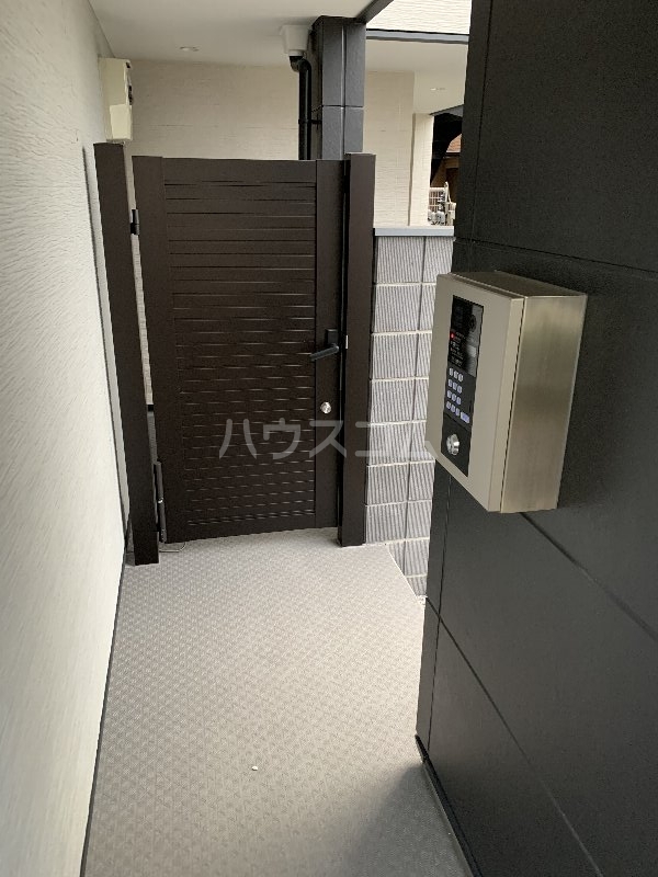 3/6 エントランス