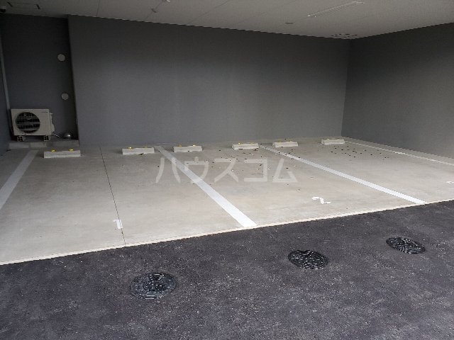 22/30 駐車場