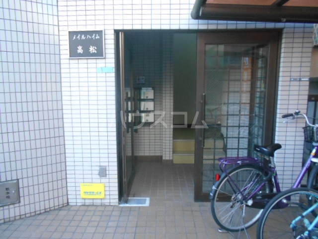 17/25 エントランス