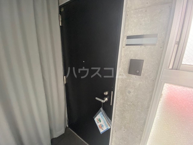 13/30 玄関