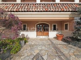 20/30 エントランス