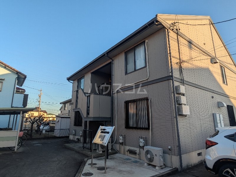 19/28 エントランス