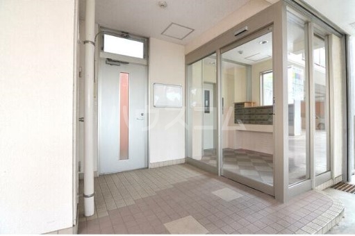 3/6 エントランス