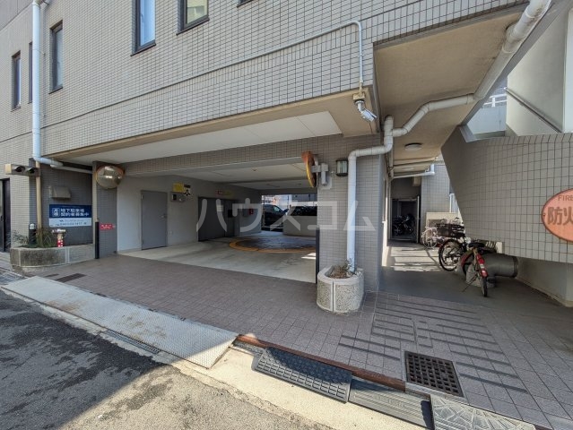 2/3 駐車場