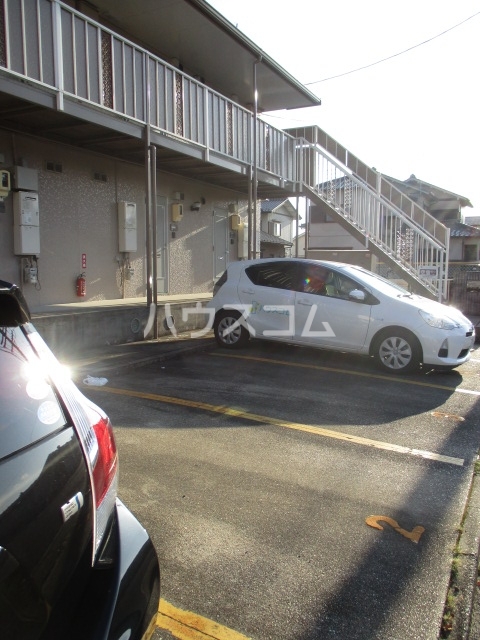 20/21 駐車場