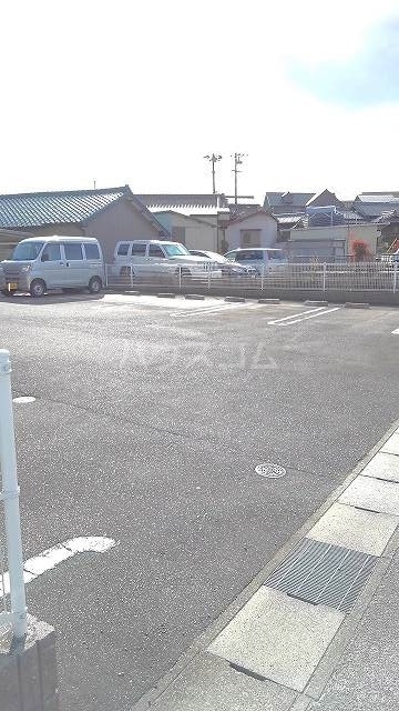 14/20 駐車場