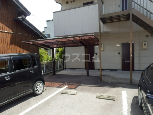 21/30 駐車場