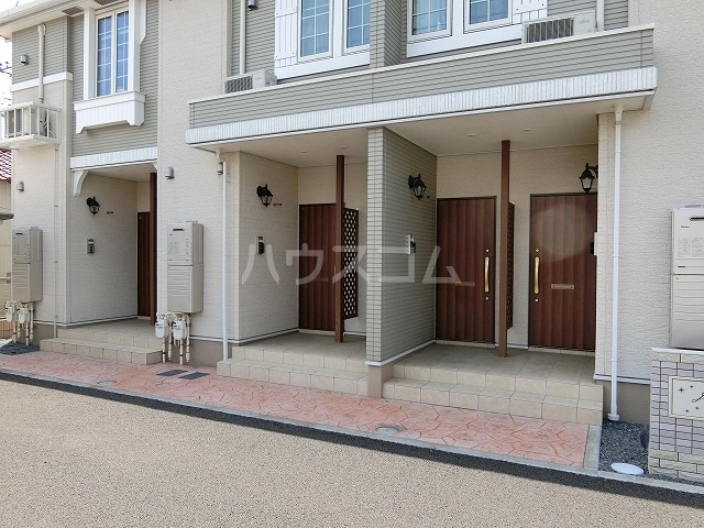 13/20 エントランス