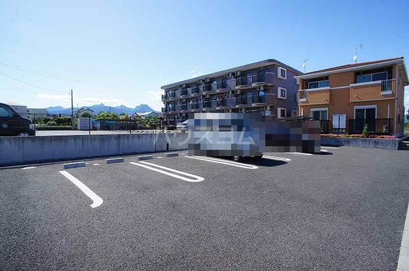 2/18 駐車場