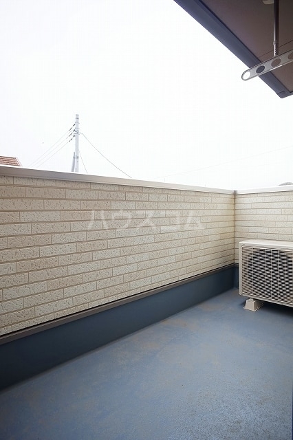 13/21 バルコニー