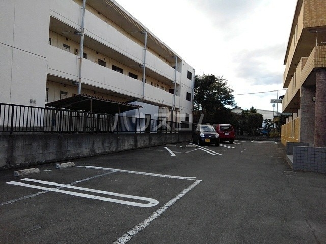 15/27 駐車場
