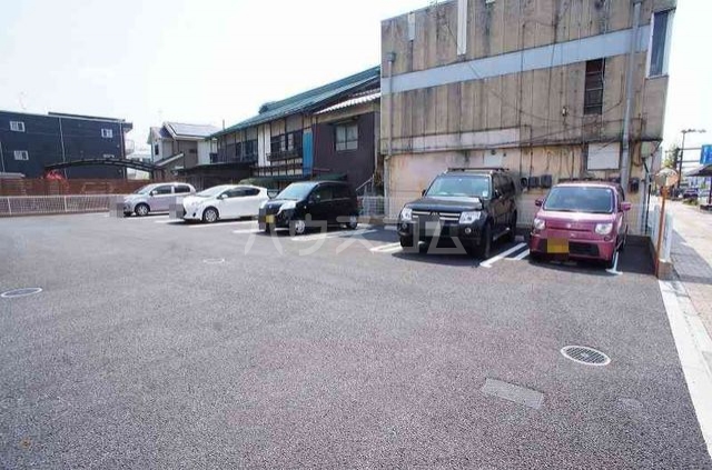 15/25 駐車場
