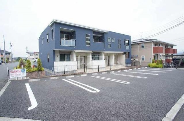 27/30 駐車場