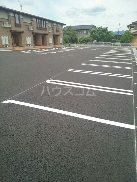 15/27 駐車場
