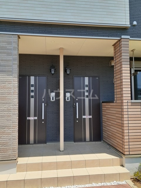 14/21 エントランス