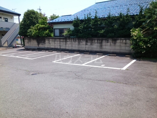 14/20 駐車場