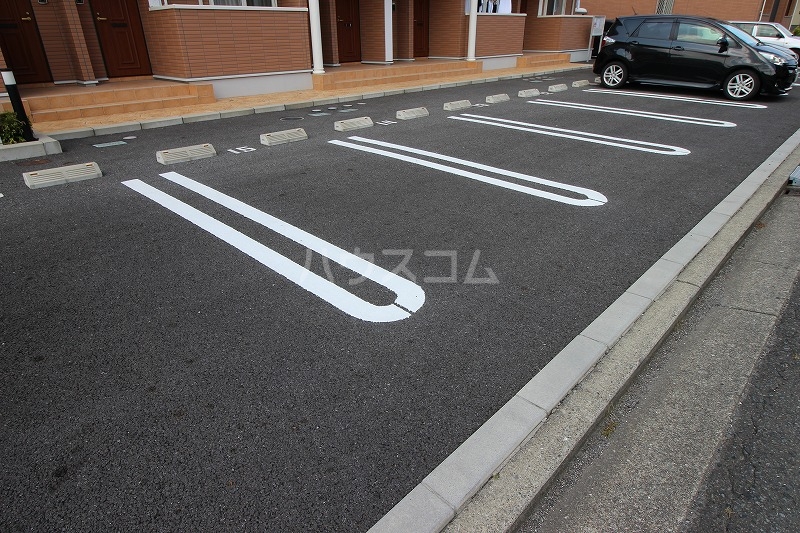 15/21 駐車場