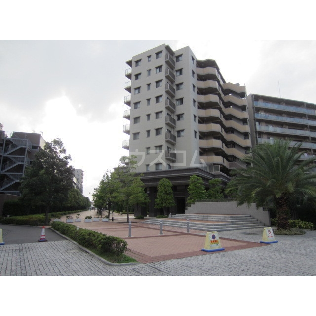 18/22 エントランス